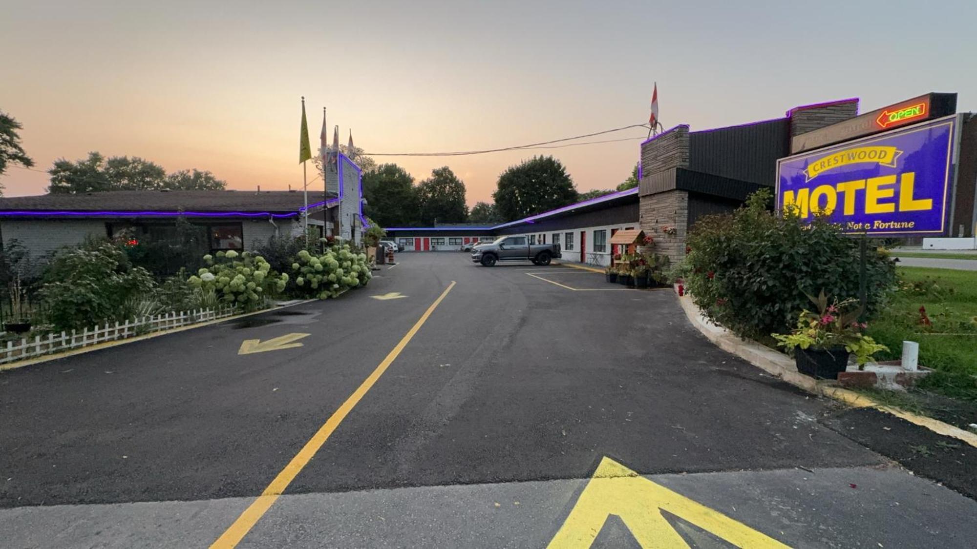 Crestwood Motel Burlington Esterno foto